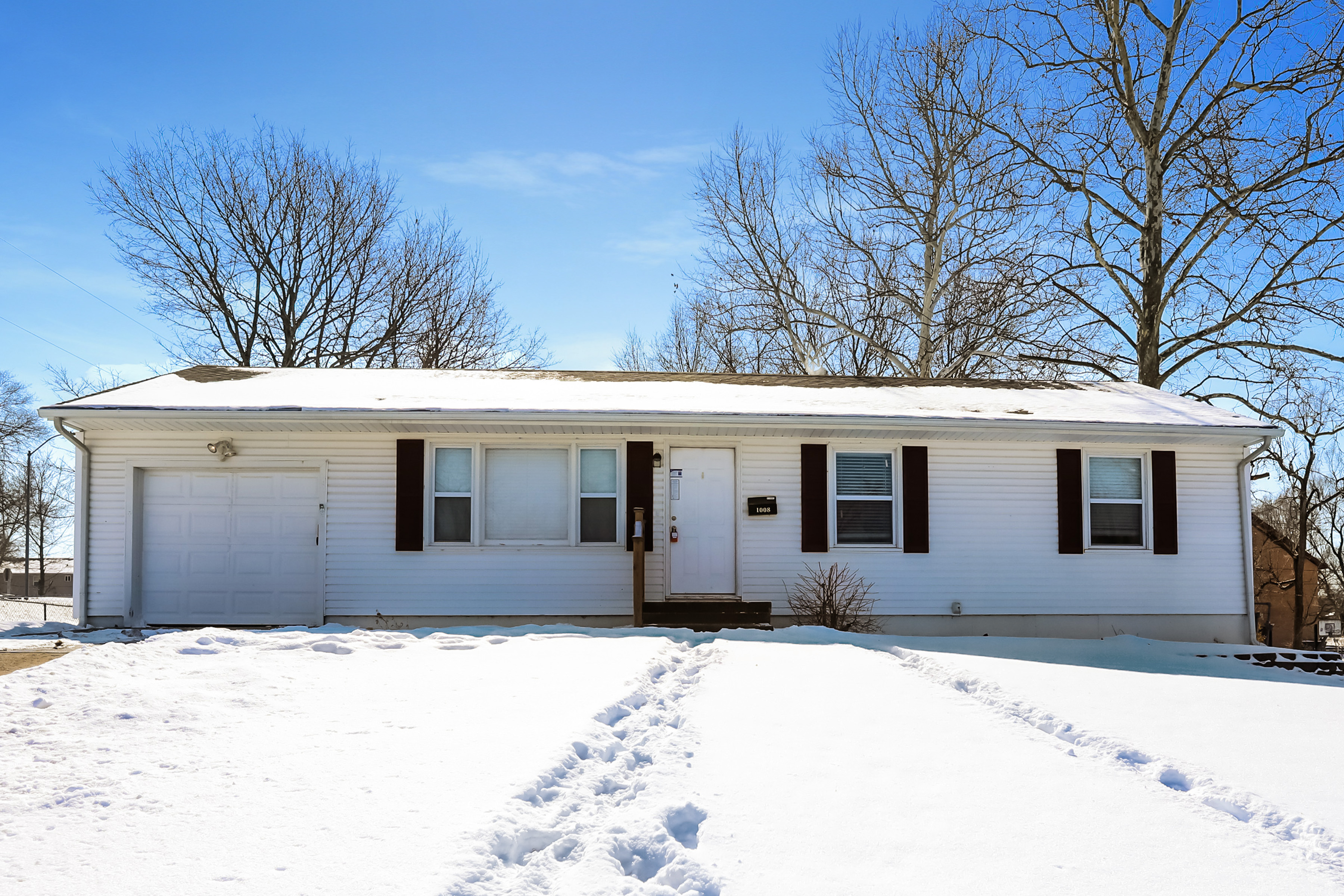 1008 STAFFORD DR PLEASANT HILL, MO 64080